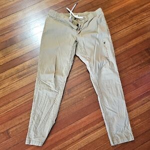 Vuori Men's Khaki Jogger Pants